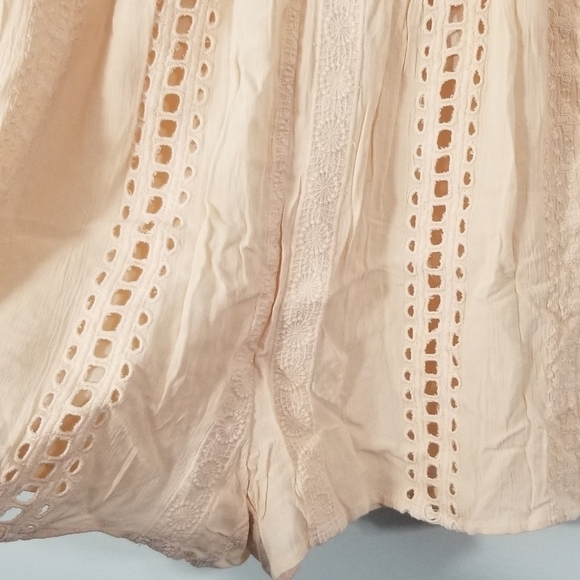 American Eagle NWT Romper. V-Neck w/ Hook for Extra Coverage. Lined. Size XS. - Picture 3 of 9